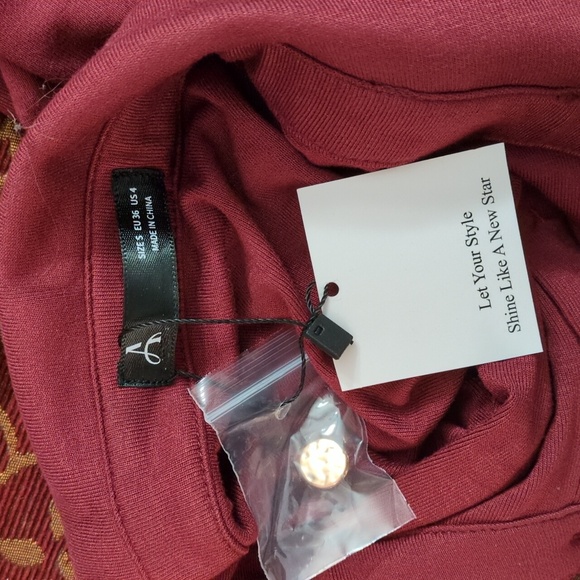 Burgundy Elegant Knit Women's Bodycon Dress - Picture 3 of 3